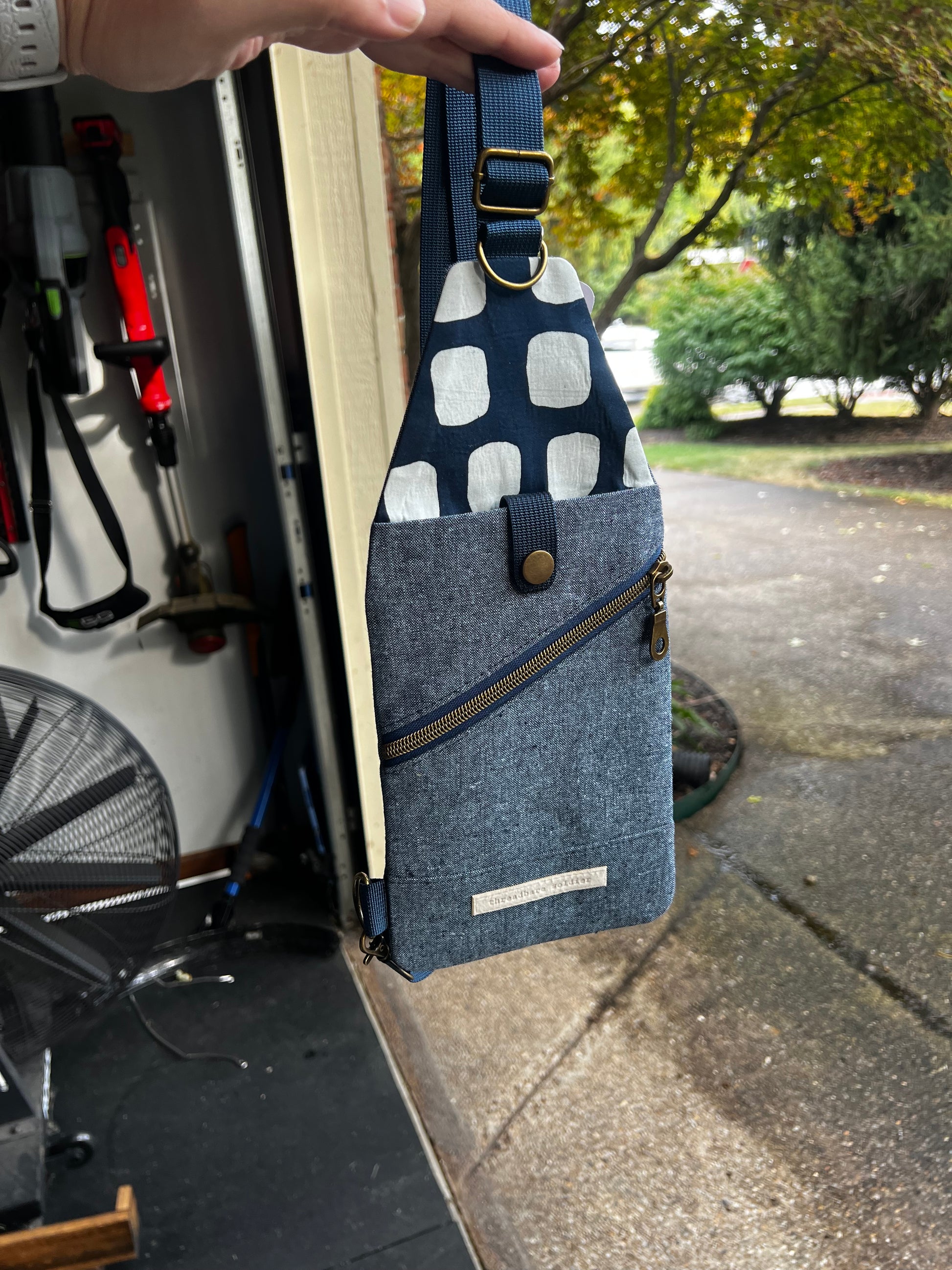 Mini Traveler Sling