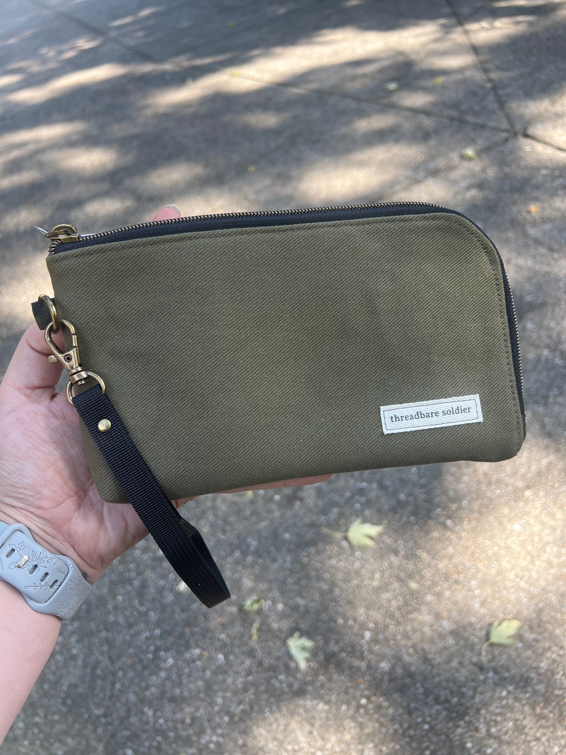 Yarrow Wristlet (Large)