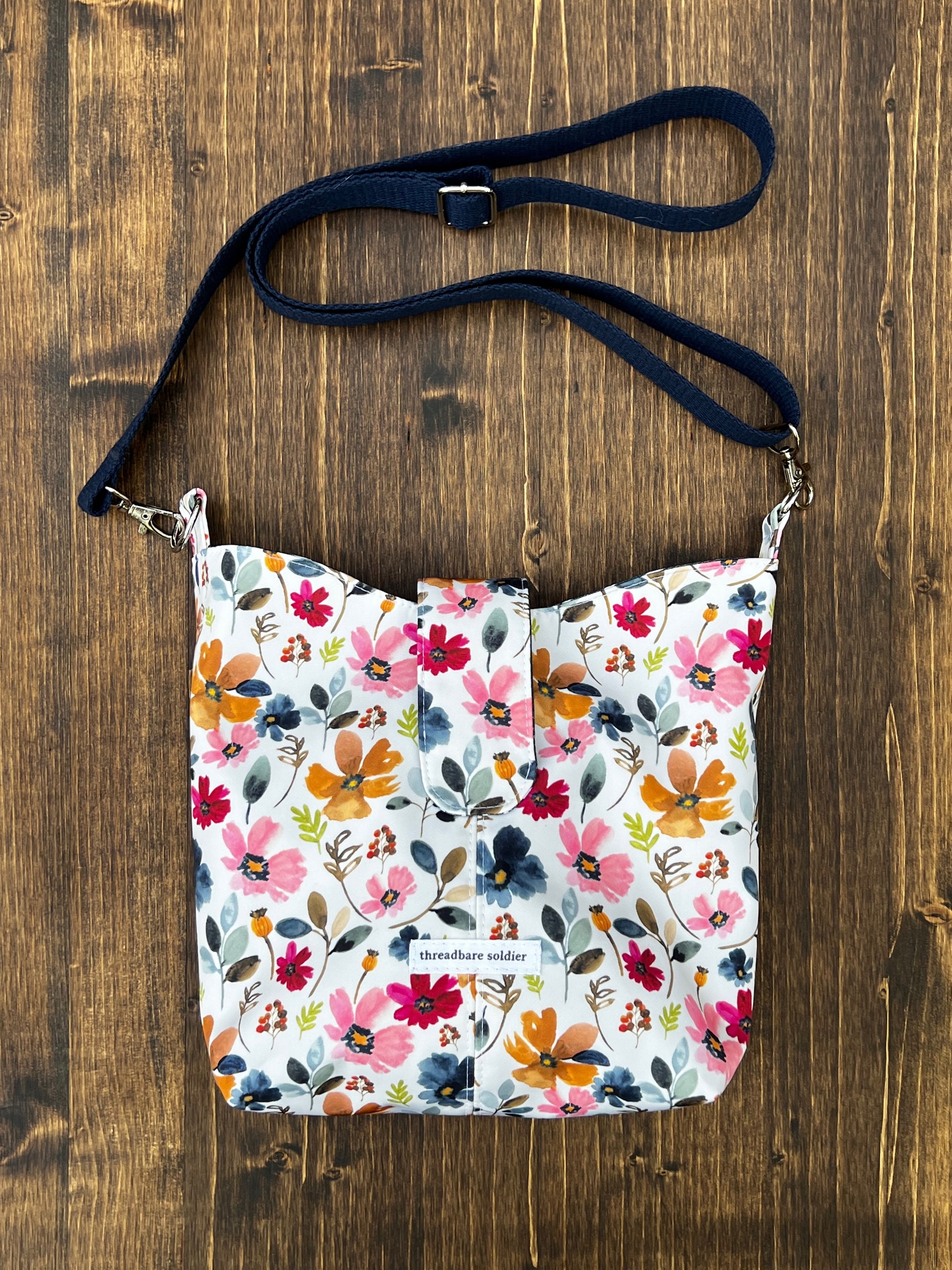 Magic Middle Bucket Bag