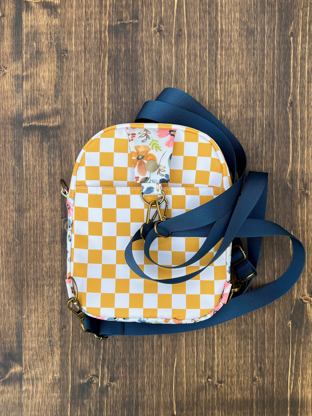 Pebble Convertible Sling Bag